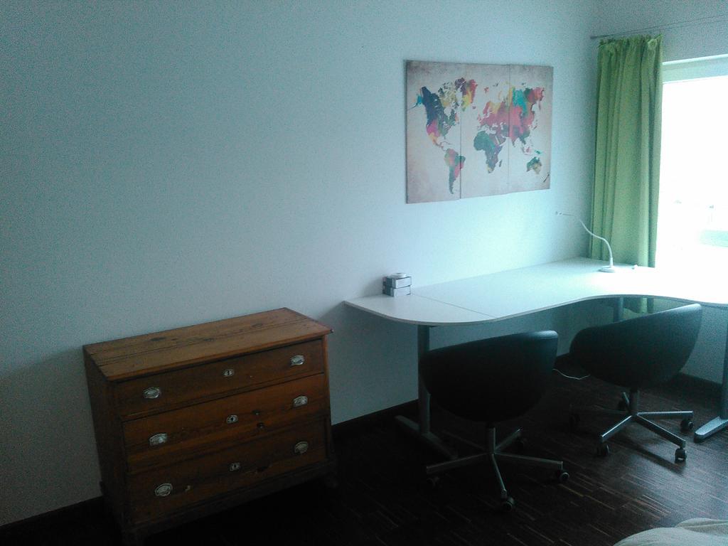 Ferienwohnung Zum Kletterturm Kaufbeuren Bagian luar foto